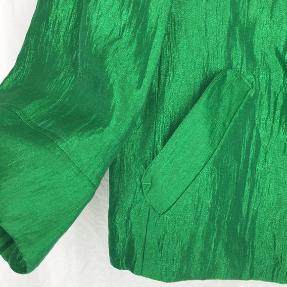 Ruby Rd. Petite vibrant green top 14P - Picture 10 of 12